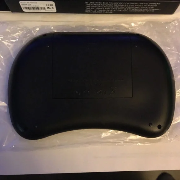 Mini Wireless Keyboard Combo Multi-Media remote control and touch pad function - Picture 3 of 7